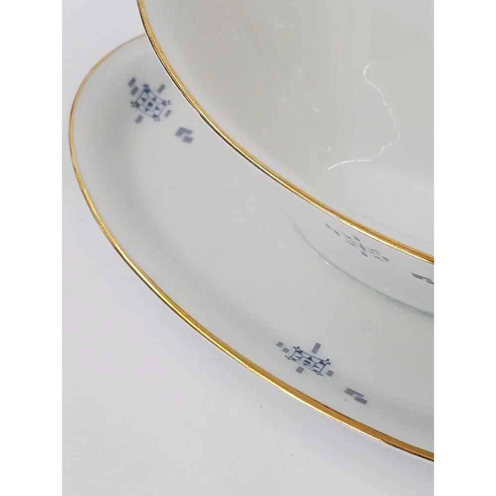 Johann Seltmann Vohenstrauss Bavaria Gravy Boat Attached Plate Blue Gold Trim